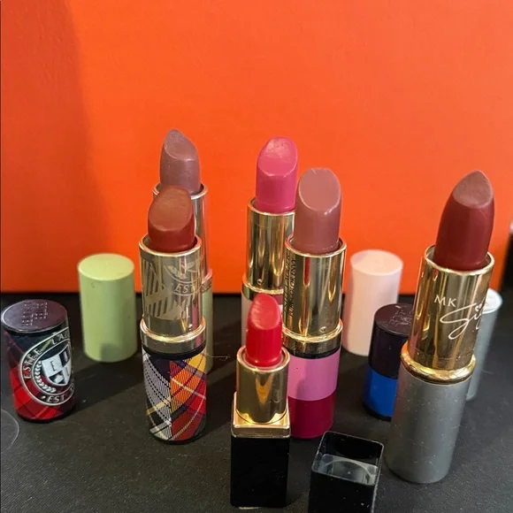 Assorted Women’s Lipstick Collection - Pink, Red, Brown Shades Estée Lauder Pink - Picture 1 of 5
